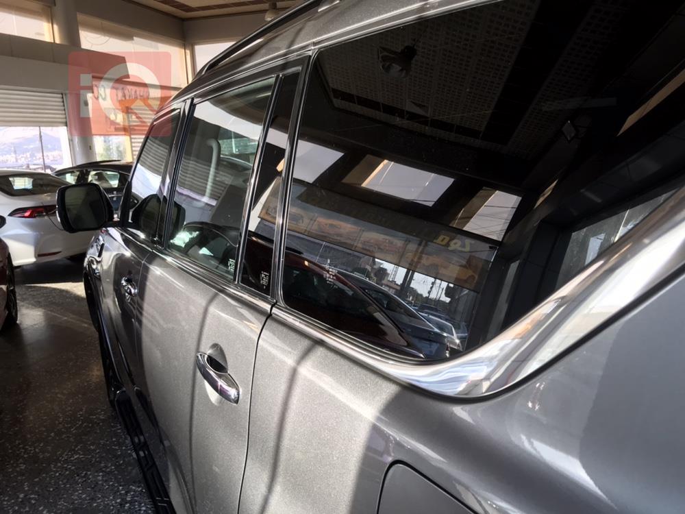 Nissan Armada